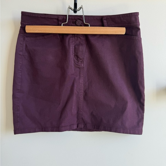 Aritzia Wilfred Free Wine Burgundy Purple Mini Skirt Size 4 - Picture 1 of 10